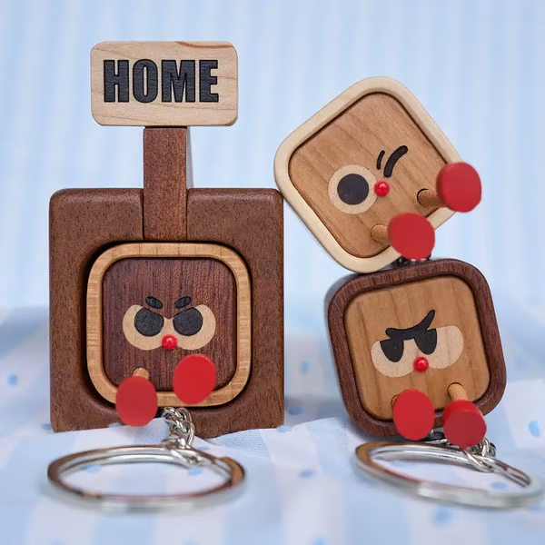 🔥Hot Selling：Creative Wooden Key Hooks with Funny Facial Expressions - Functional & Stylish Key